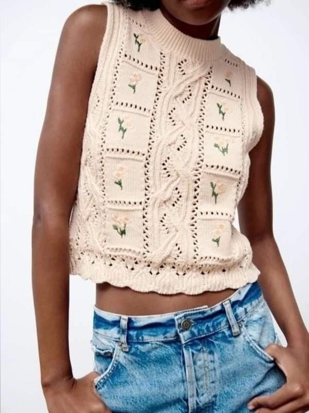 ZARA Cream Cable Knit Cropped Tank Vest with Floral Embroidery Size Large